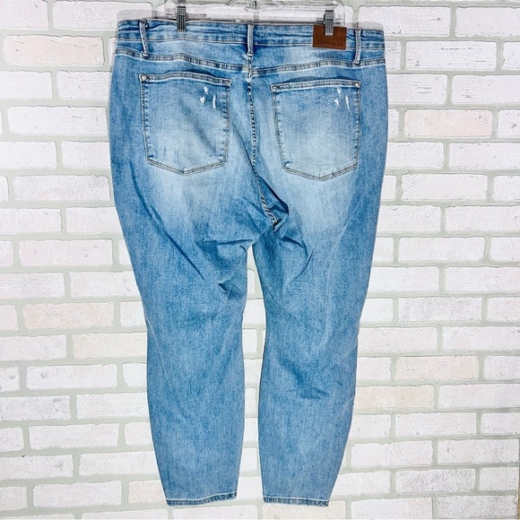 Judy Blue Allie Tummy Control Light Wash Distressed Skinny Jeans Size 22W - Picture 6 of 11